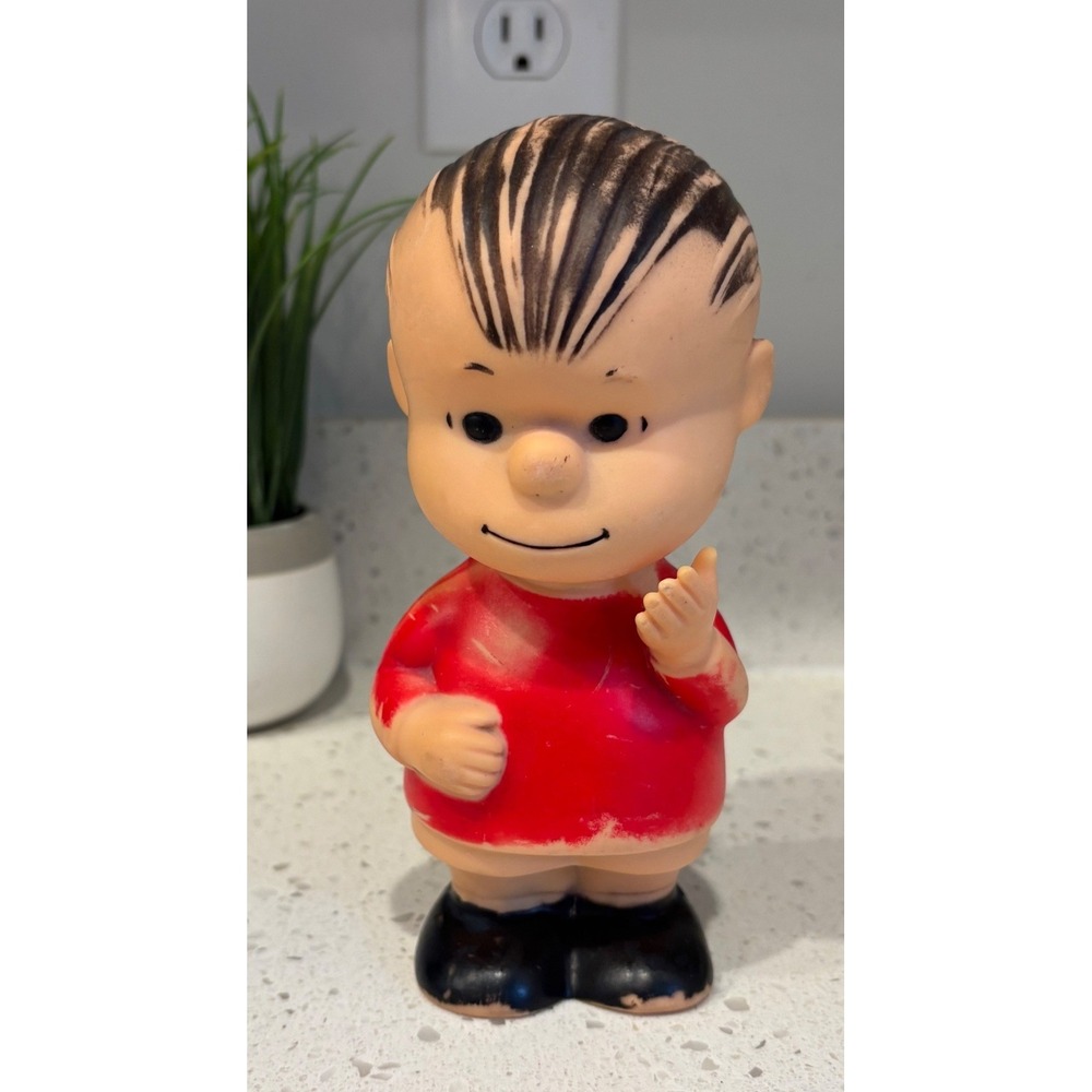 1958 Linus Peanuts United Feature Syndicate Figure Vintage Vinyl Collectible